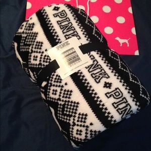 Victoria’s Secret Pink Sherpa blanket gift New